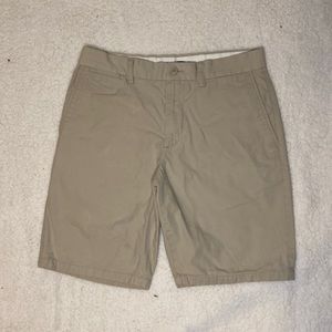 Old Navy Size:31  Slightly Worn Khaki Shorts